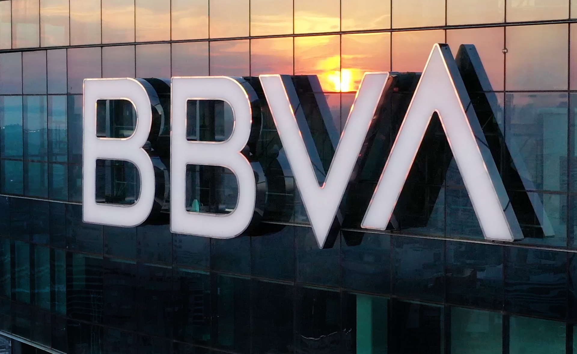 Argentina Primer Pa S En Renovar La Marca Bbva En Todas Sus Oficinas