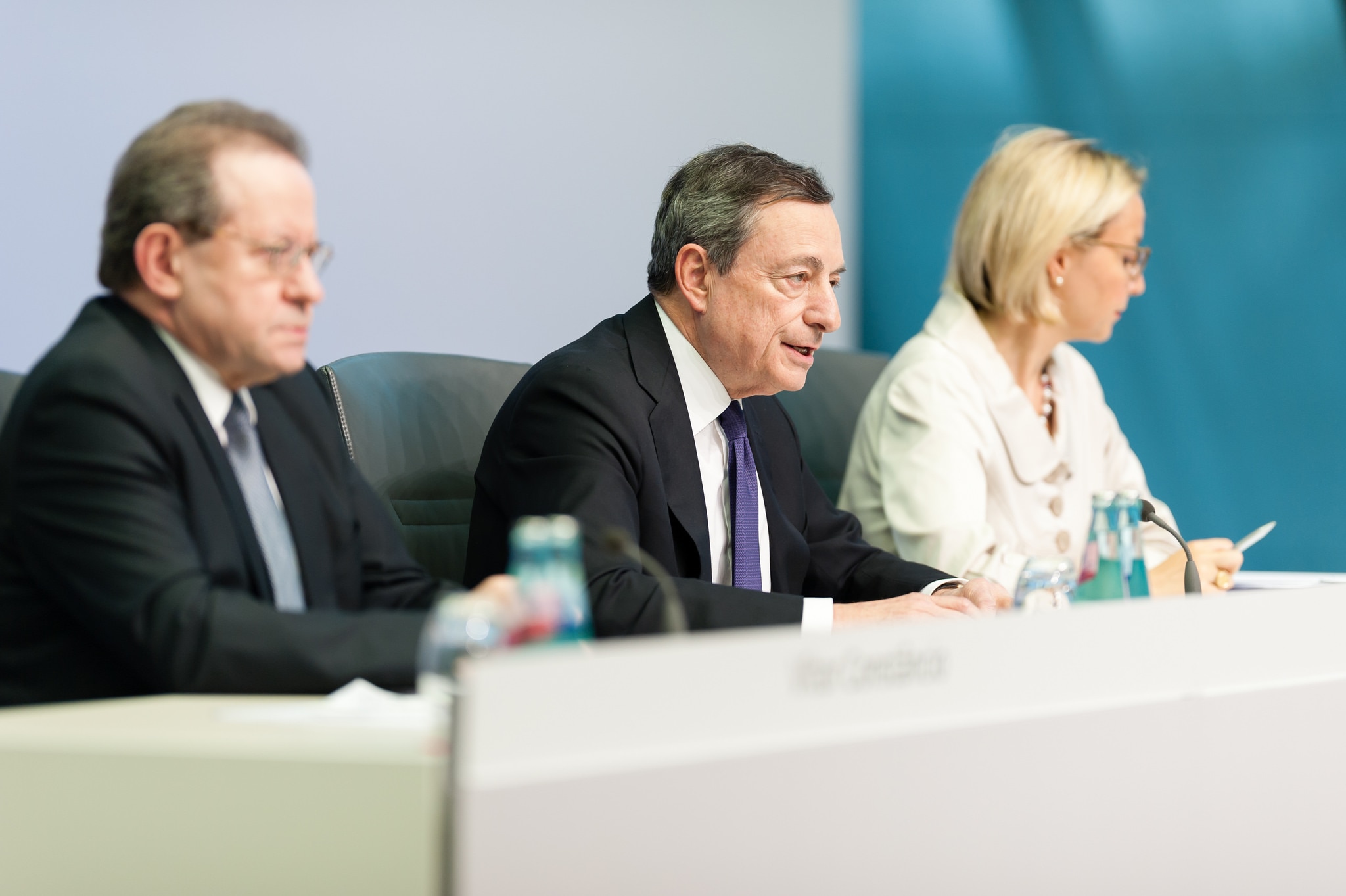 ECB plays down slowing growth | BBVA