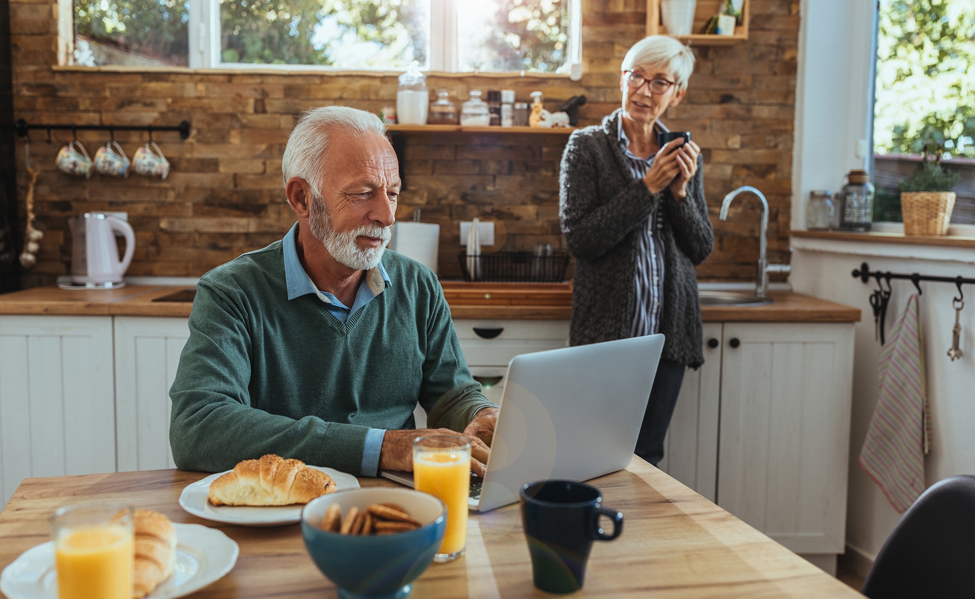 how-to-protect-the-elderly-from-hackers-in-the-age-of-covid-19-bbva