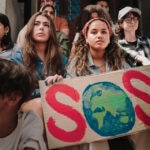 Generación Z: así es crecer bajo la sombra de la crisis climática